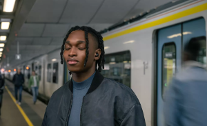 Sony WF-1000XM5 vs Sony WF-1000XM4 diferenças Sony WF-1000XM5 vs Sony WF-1000XM4 diferenças