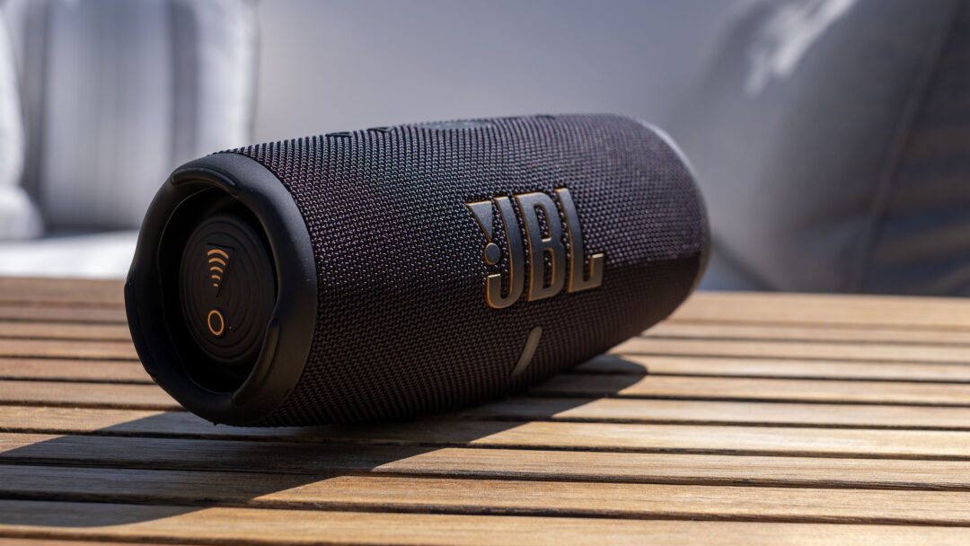 JBL Boombox 3 vs JBL Charge 5 diferença