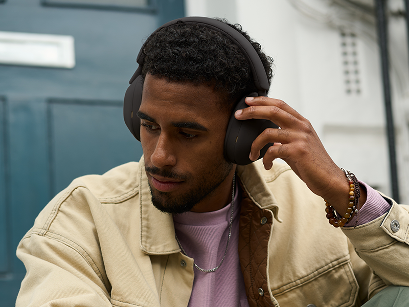 Space Q45 vs Momentum 4 vs Sony WH-1000XM5 comparação Space Q45 vs Momentum 4 vs Sony WH-1000XM5 comparação